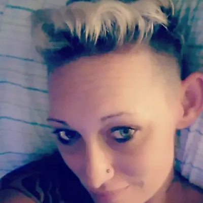 I shine cleaning llc by amber
