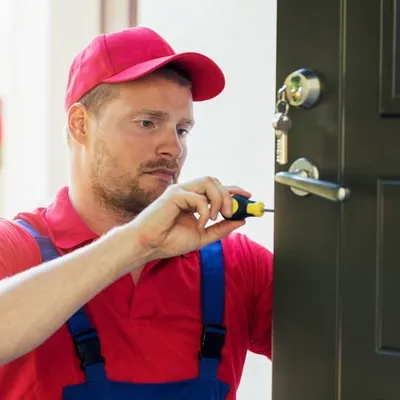 24/7 ?emergency locksmith?