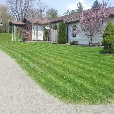 D & R Custom Home and Lawn Maintenance