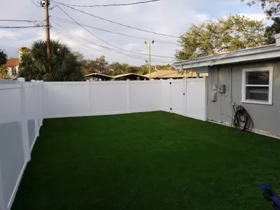Kustom Fencing