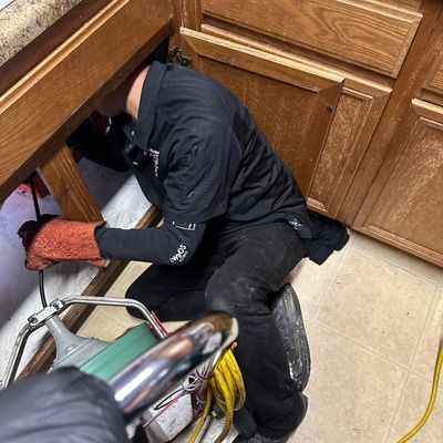 Zurdos plumbing
