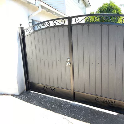 Lobo Fence and Gates