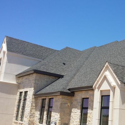 MENJIVAR ROOFING & CONSTRUCTION