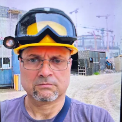 Viacheslav a builder+