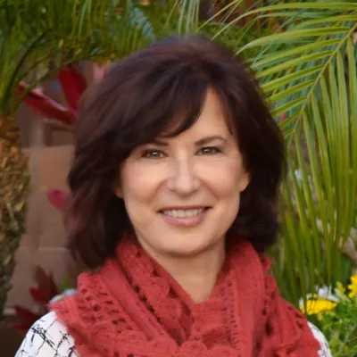 Relationship Expert Elena Vit, Online/No insurance