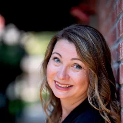 Darlene Hawley Branding & Online Business Coach