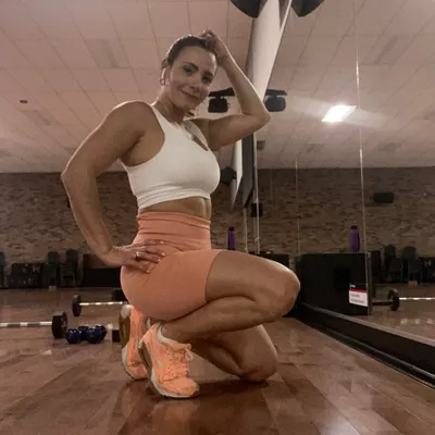 Nikimomfit