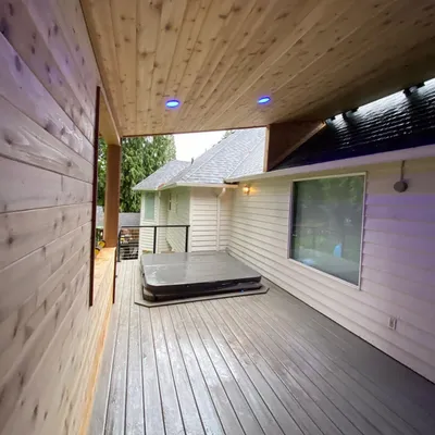 Cristurean Decking