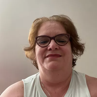 Helena Cotarelo (se habla español)