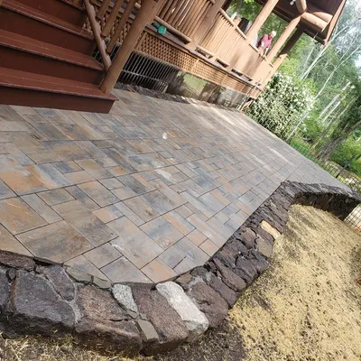 D.leon landscaping and construction llc