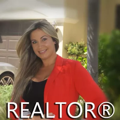 Sold By Maite