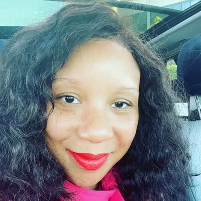 Lynae Solomon Notary