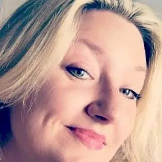 Staci R. Lamb Hospitality CoHost
