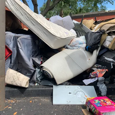 Pro junk removal & moving service