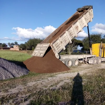 Linnie’s Junk Removal