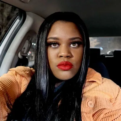 Poseavenue limited co