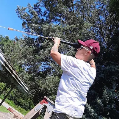MAKE IT HAPPEN PRESSURE WASHING AND PAINTING LLC