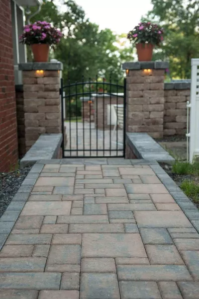 Chávez landscaping & construction llc
