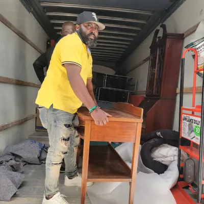 Tea Junk removal services LLC