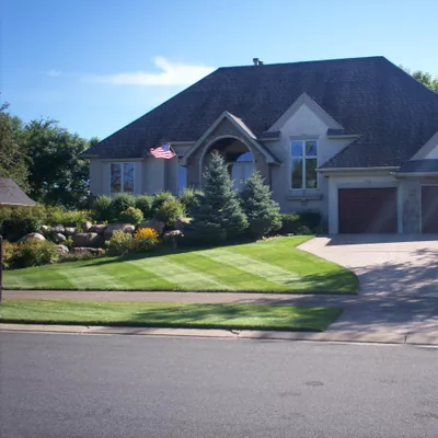 Diamond Cut Lawn Care