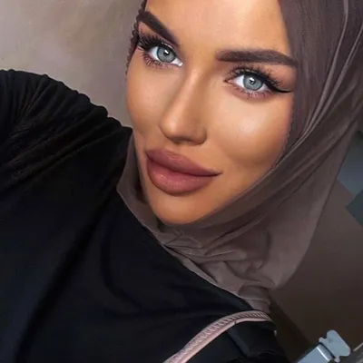 Aisha Photographer