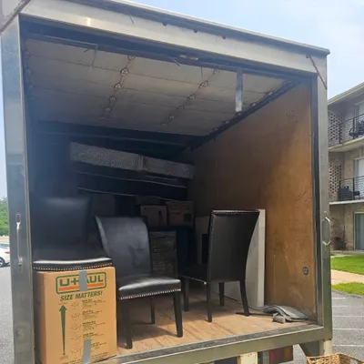 K&Q moving &hauling