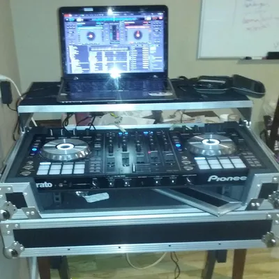 Jahlove Music Entertainment