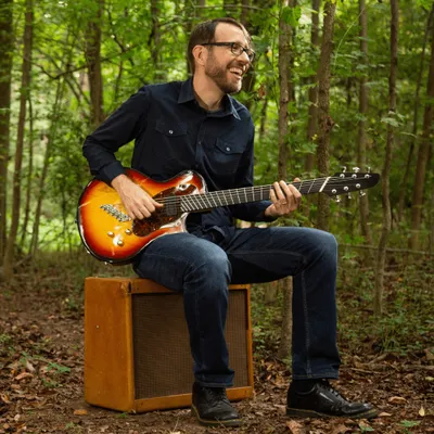 Brad Bailey solo guitar & vocals or instrumental