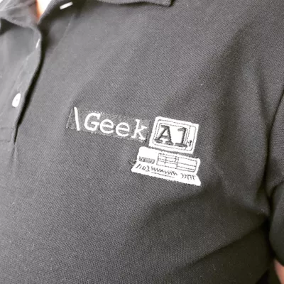 Geeka1, Emmanuel Estrada