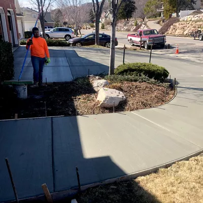 TOA CONCRETE LLC