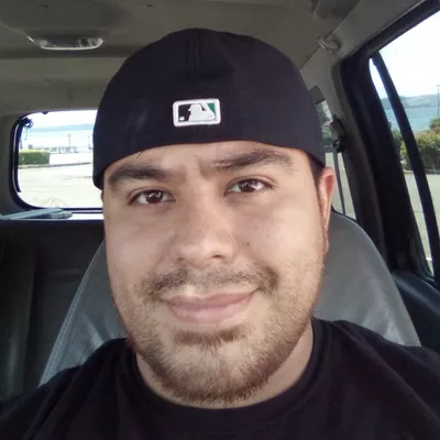 Carlos Flores