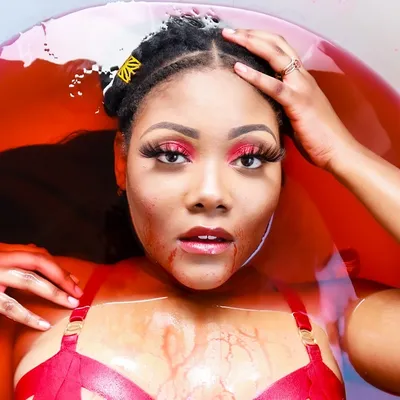 Keya Kaptures- Women's Portraits & Boudoir