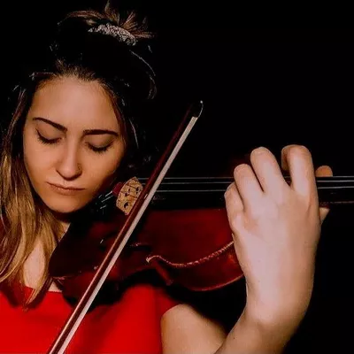 Lilly Innella Violin