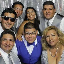 Snaparoo Photo Booth