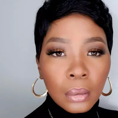CRYSTALBEATMAKEUP