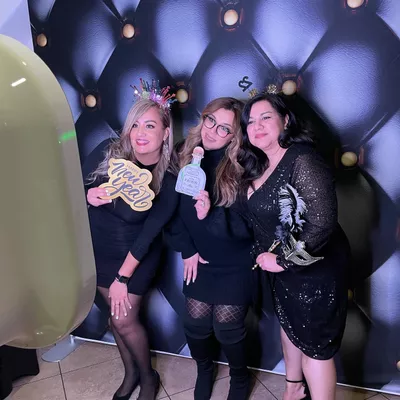 Vivid Pics photo booth Rental & Backdrop Rental