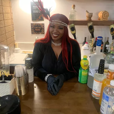 PRETTYGIRLSWHOBARTEND