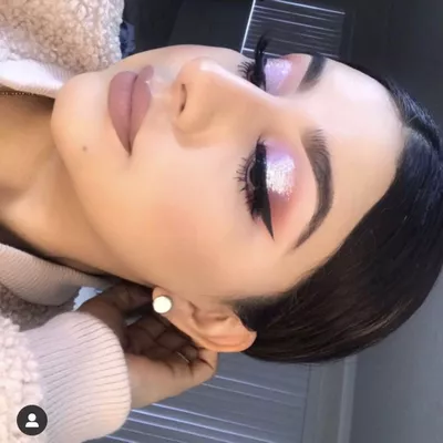 Monica Ruiz Makeup