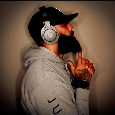 DJ MELLY MEL