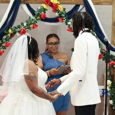 Alisha Lawler | Bridal Bestie & Wedding Officiant