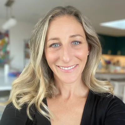 Nicolle Oakley Organizing