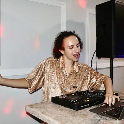 DJ Abstrakt