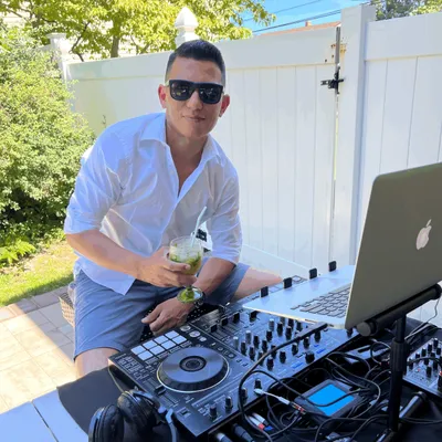 DJ Alexxo