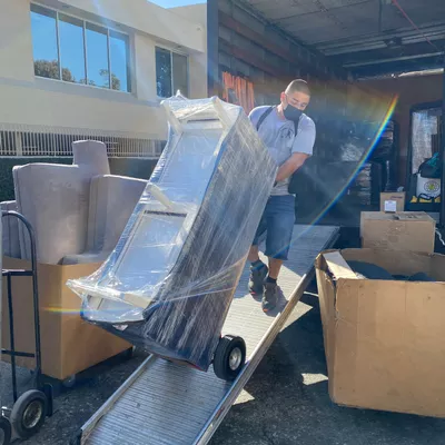 AB Moving & Storage CO
