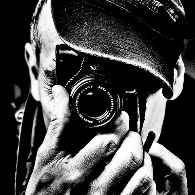 Doug Sanford photographs
