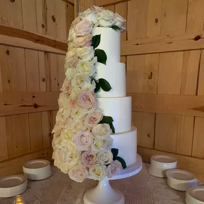 Stacked & Layered Cakes