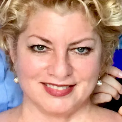 Tracy Kolis Larson