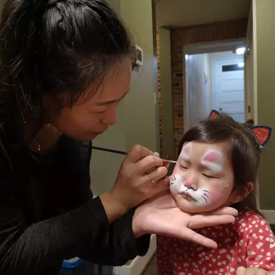 Mrs. Nie Face Painting