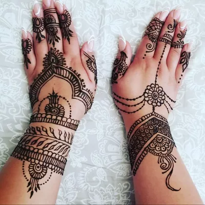 Desi Hennawali