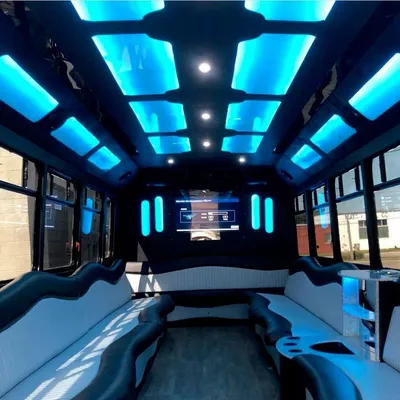LevelUpPartyBus